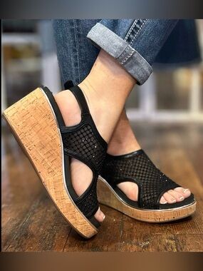 CORKYS Carley Black Sparkle Mesh Wedge Platform Sandals Sz 9 Hard to Find
